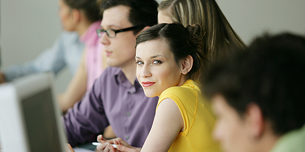 Junge Frau in der Fortbildung Junge Frau in der Fortbildung